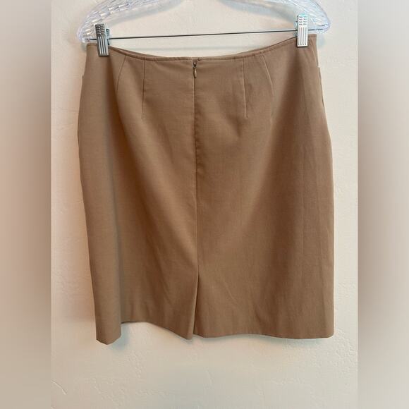 Apostrophe Essentials Well Made Tan Women’s Skirt Size: 12 (Medium) - Picture 2 of 7